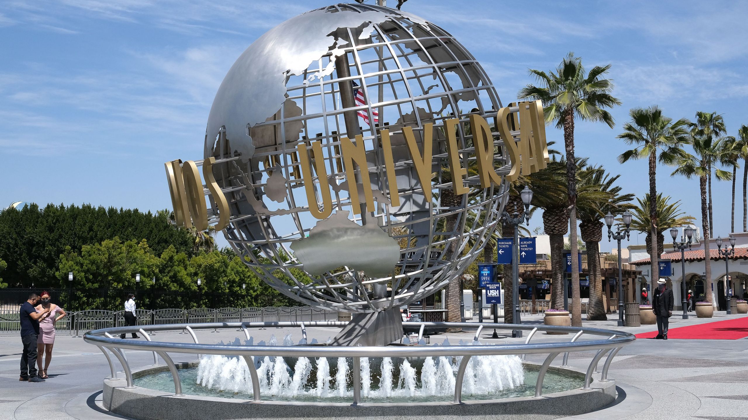 Universal Studios Hollywood Costco